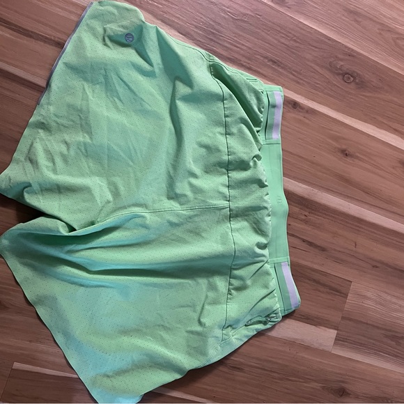 Lululemon Surge Lined Short 6" Men’s Large Lime Green - Picture 9 of 12